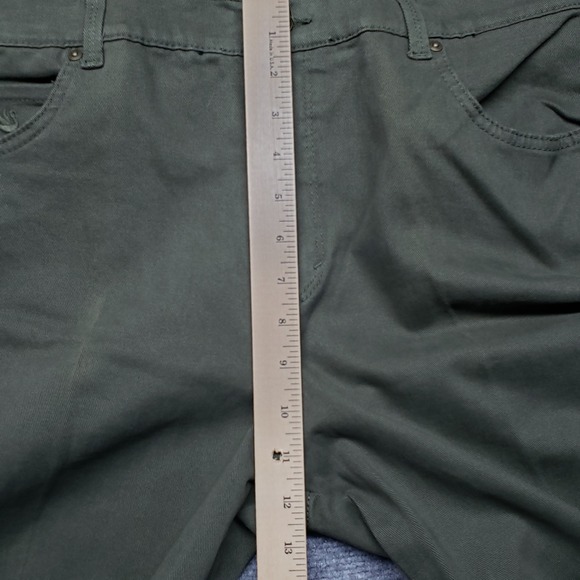 Gloria Vanderbilt Jeans Womens 14P Olive Green Amanda Stretch Straight Casual - Picture 12 of 16